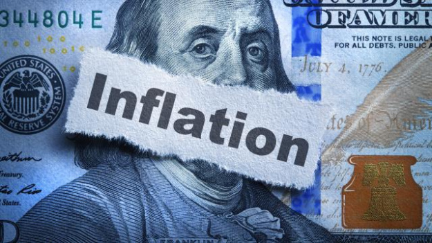 Економічне зростання США впало до майже дворічного мінімуму в минулому кварталі, а інфляція зросла до 3,7%.