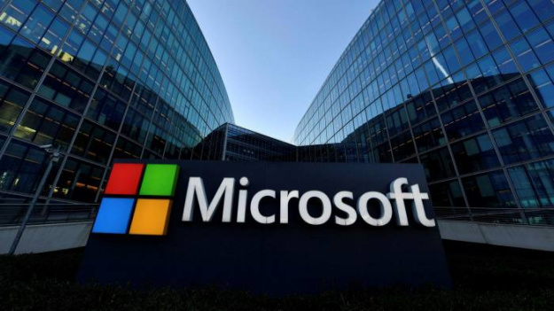 Акції найбільшої у світі за капіталізацією компанії Microsoft зросли ще на 6,3% після оприлюднення фінансового звіту й оптимізму щодо впровадження технологій штучного інтелекту.